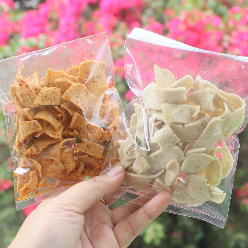 

Basreng Pedas / Ori Daun Jeruk Kemasan 39gram