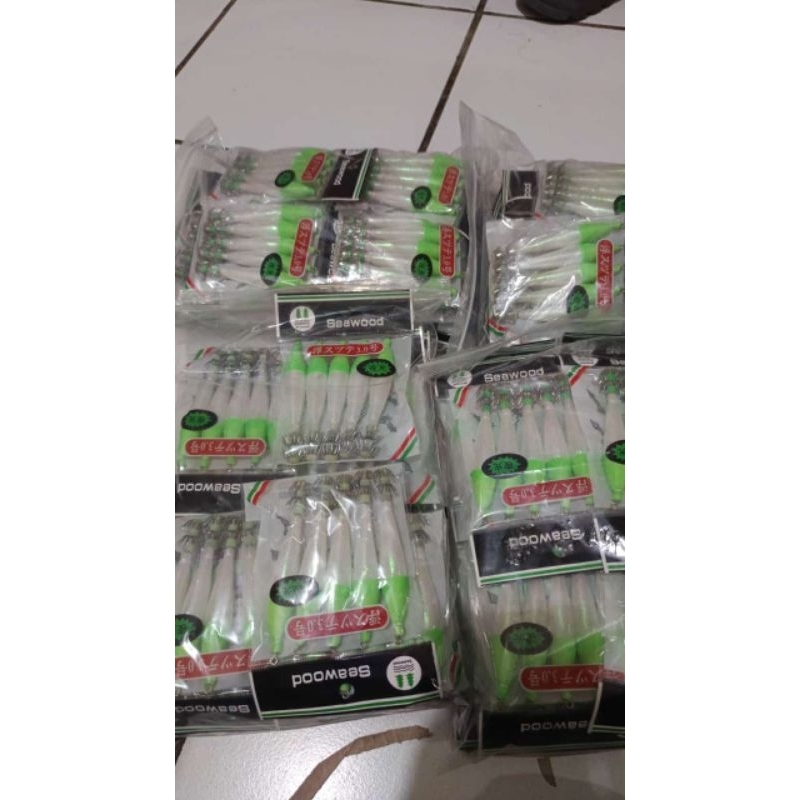 Apollo seawood, umpan cumi