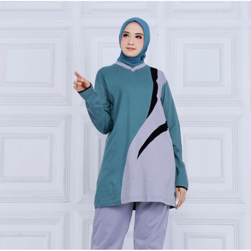 Atasan Baju Kaos Tunik Wanita Muslimah/Atasan Baju Olahraga Wanita Muslim