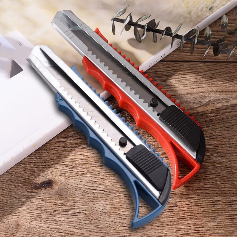 

(BELANJAONLINEKU)Cutter Besar / Pisau Cutter / Isi Cutter/ Kater Pemotong Kertas Besar