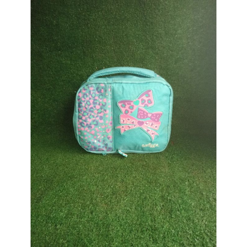 TAS BEKAL SMIGGLE