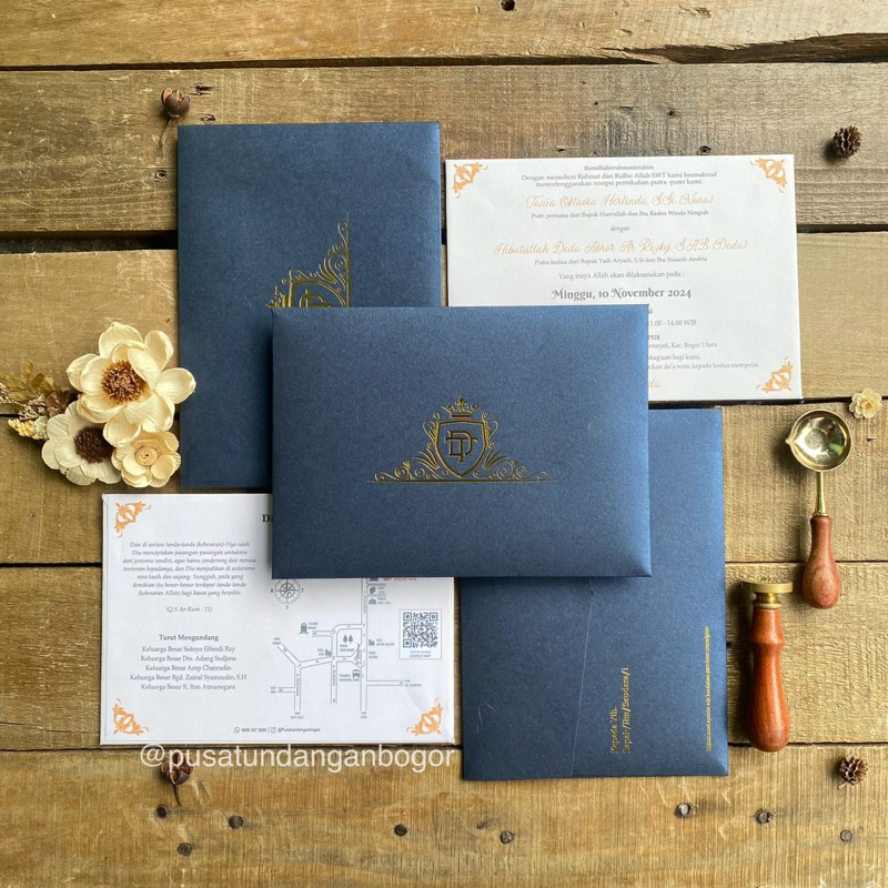 

Undangan Amplop Hardcover Full Color