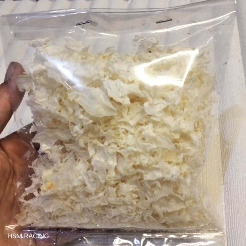 

remahan jamur salju putih kering/remahan white fugus berat 30 gram
