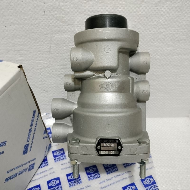 TRAILER AIR BRAKE CONTROL VALVE KNORR-BREMSE AC597D