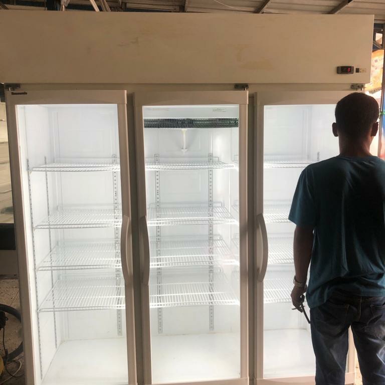 Panasonic showcase 3 pintu