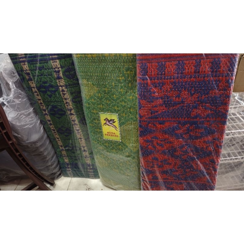 KARPET TIKAR GELAR / TIKAR PLASTIK / TIKAR ANYAMAN / TIKAR PIKNIK / ALAS LANTAI 195 x 200 cm