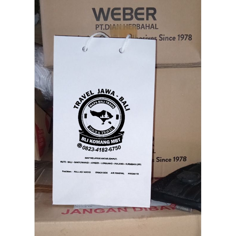 

paperbag 15 x 8 x 25 putih cetak 2 sisi
