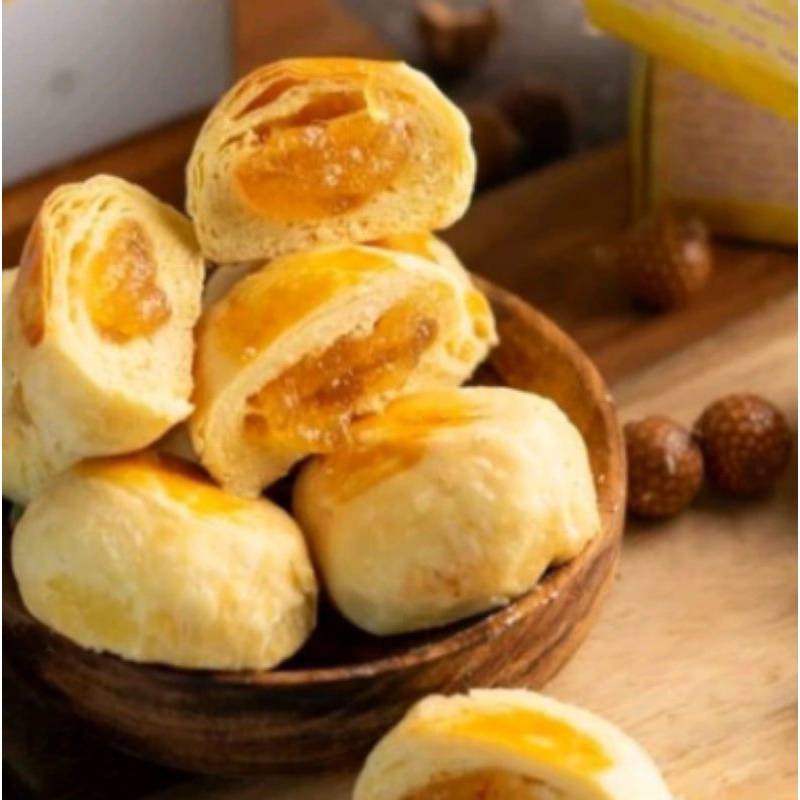 

Pia Nanas