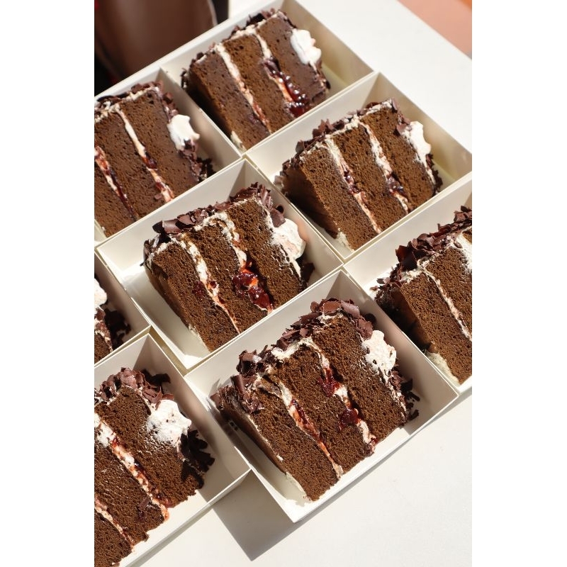 

PROMO 3 slice blackforest rum