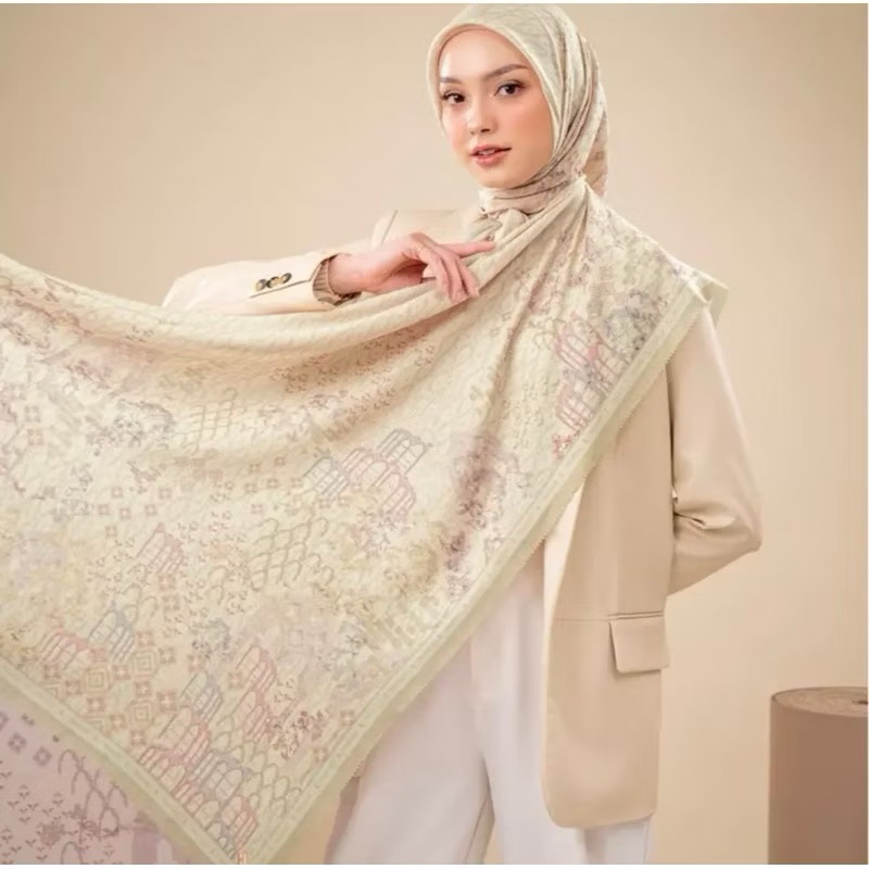 Bergamo Scarf Butter by Heylocal