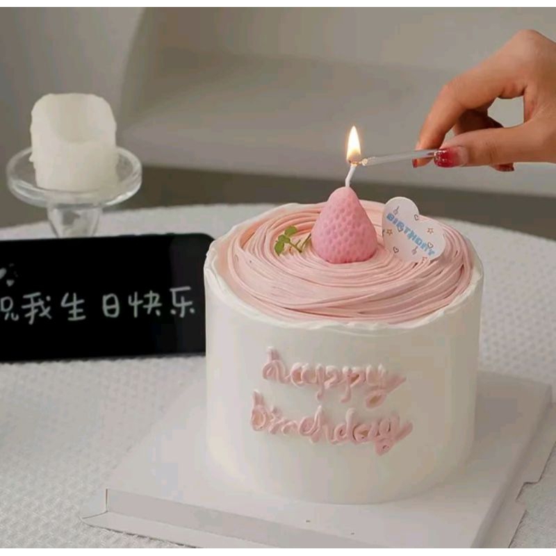 

Lilin Strawberry Lucu / Dekorasi Kue Ulang Tahun