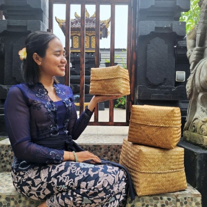 nJegot  Keben Sokasi Set 3 pcs bokor wadah bunga Jegeg Khas Bali Handmade flower container Kotak Ham