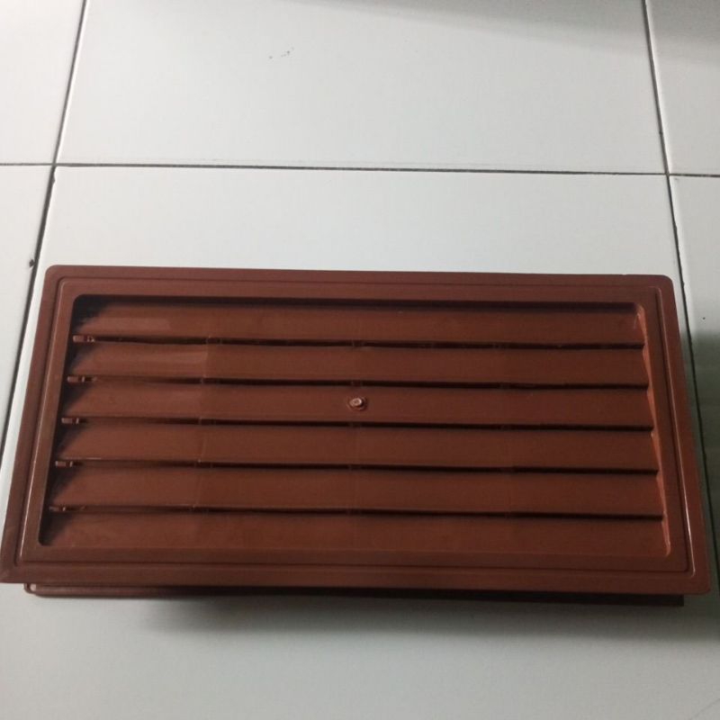 Lubang angin pintu PVC /jalusi pintu PVC kamar mandi