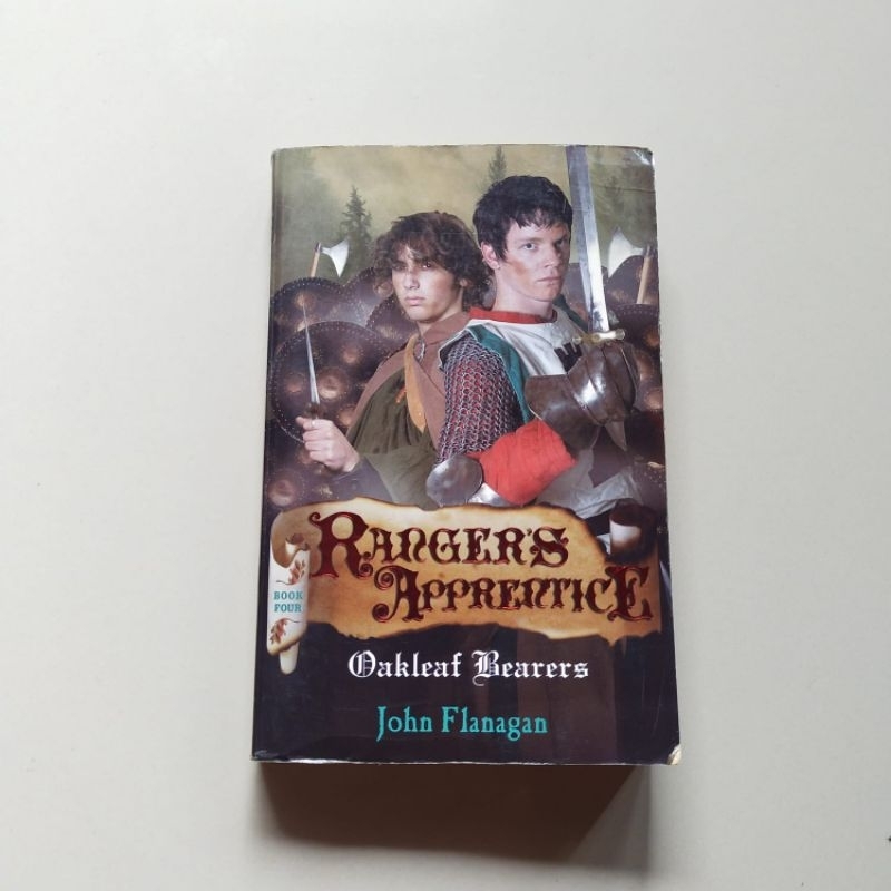 Novel RANGER'S APPRENTICE Oakleat Bearers ° John Flanagan °