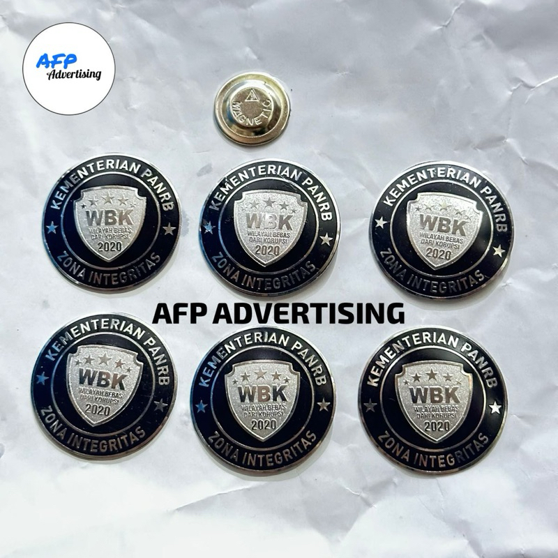 pin wbk custom / pin wbk zona integritas / pin wbk