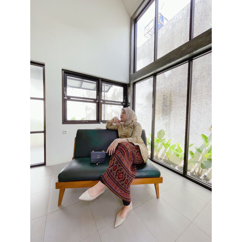 Munca - Rok Plisket Panjang Kebaya Motif Batik Tenun Premium Jumbo