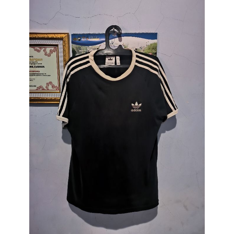 Adidas Ringer Tee