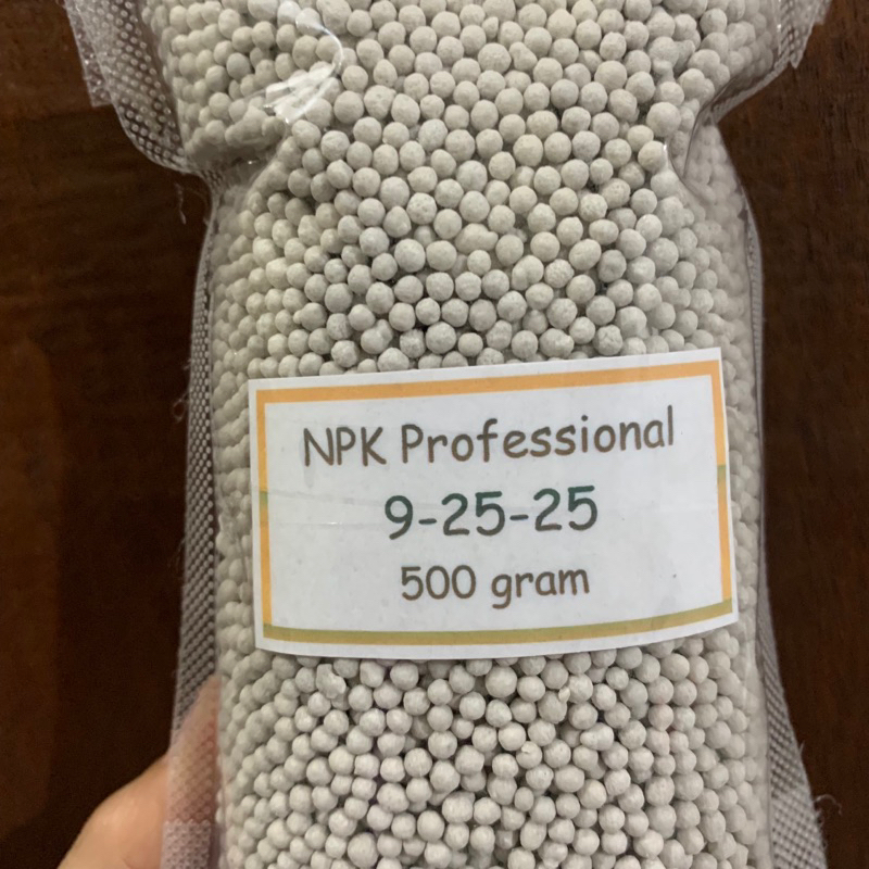 PUPUK 500 gram NPK MUTIARA professional 9 25 25 repack
