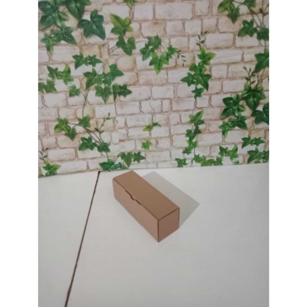 

Kardus uk. 23x7x7 cm....Die Cut karton box untuk Kotak Aksesoris dll model box pizza