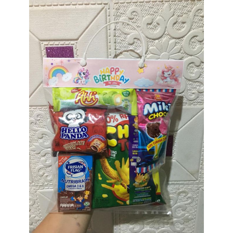 

Snack hampers ulangtahun, souvernir ultah,Snack ultah anak,hampers ulangtahun anak