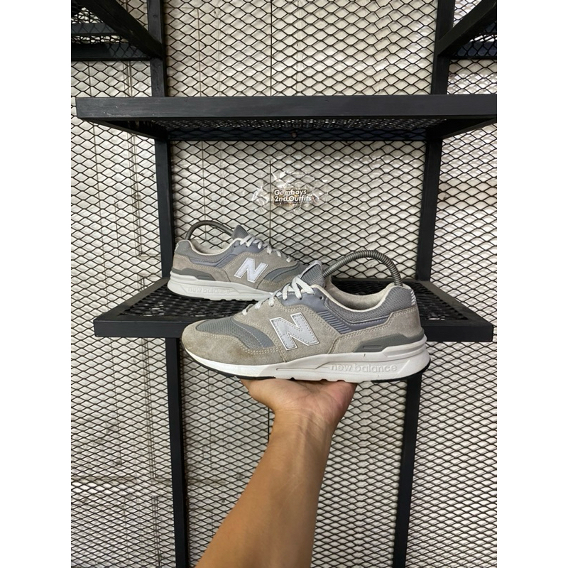 New balance 997H Silver Grey Size 40