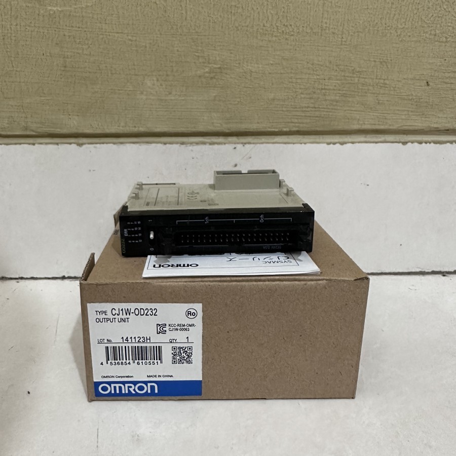 CJ1W-OD232 Omron PLC Output Modul CJ1WOD232