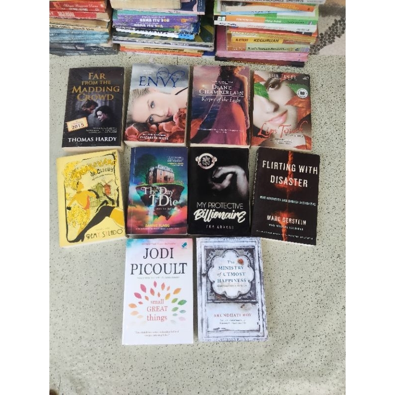 Buku Varian Novel; FAR From The MADDING CROWN, ENVY, KEEPER OF THE LIGHT, Lips Touch BOULEVARD DE CL