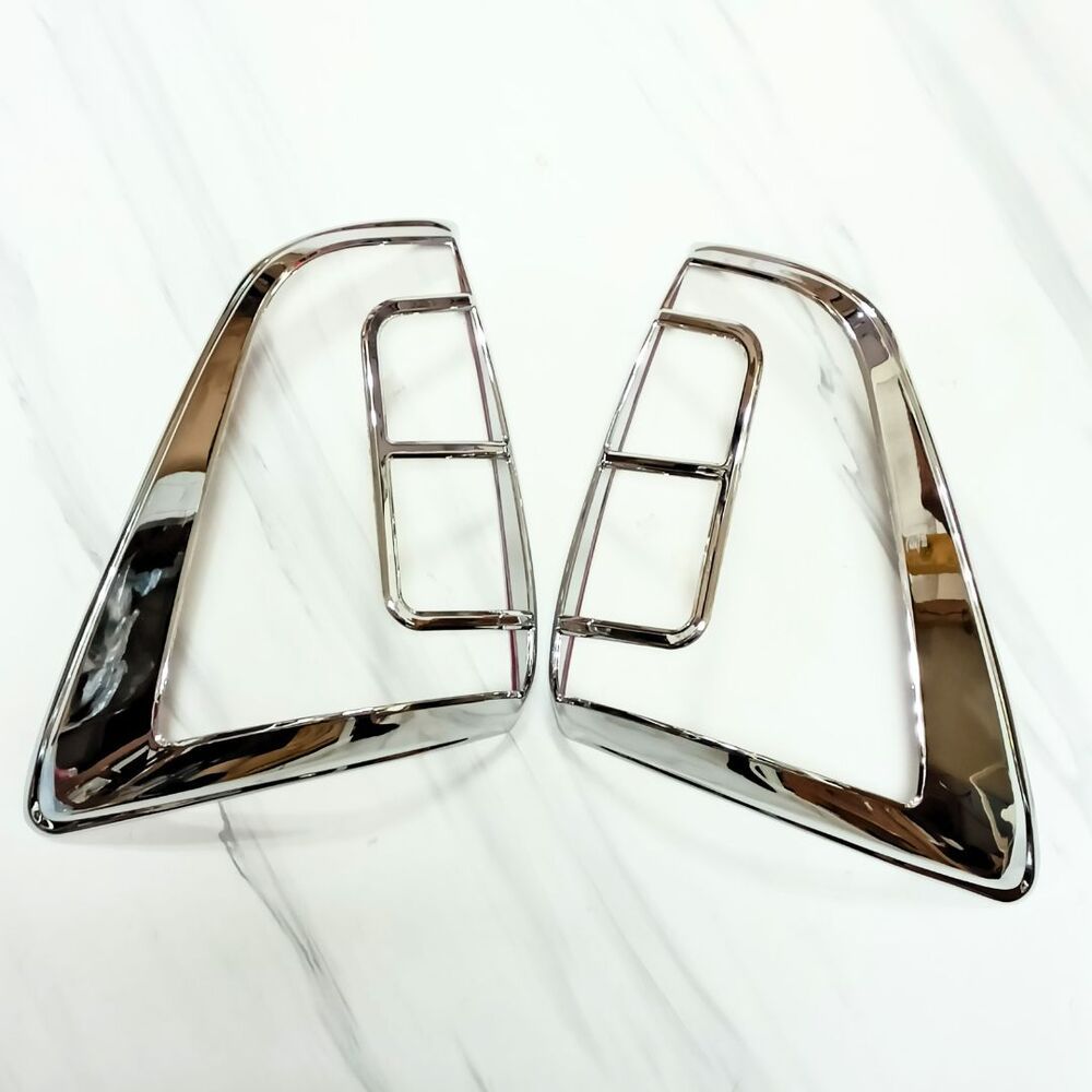 Cover Garnish Lampu Belakang Mobil Rush 2015 Garnis Chrome