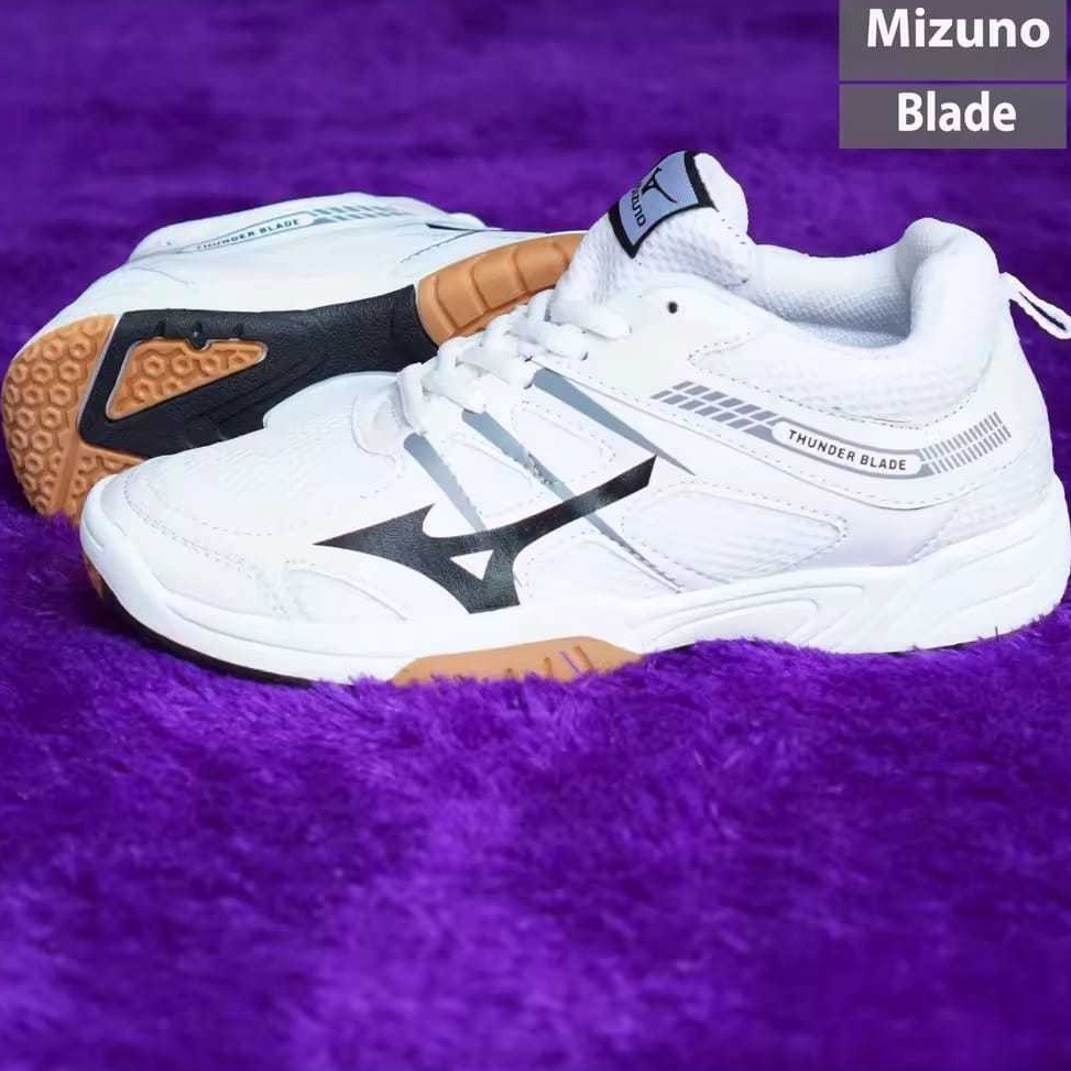 KODE Y88P Sepatu Sneakers Olahraga Pria Sepatu Voly Badminton Lari
