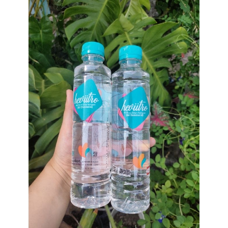 

Heviitro Air minum Mineral Botol 400ml (Box)