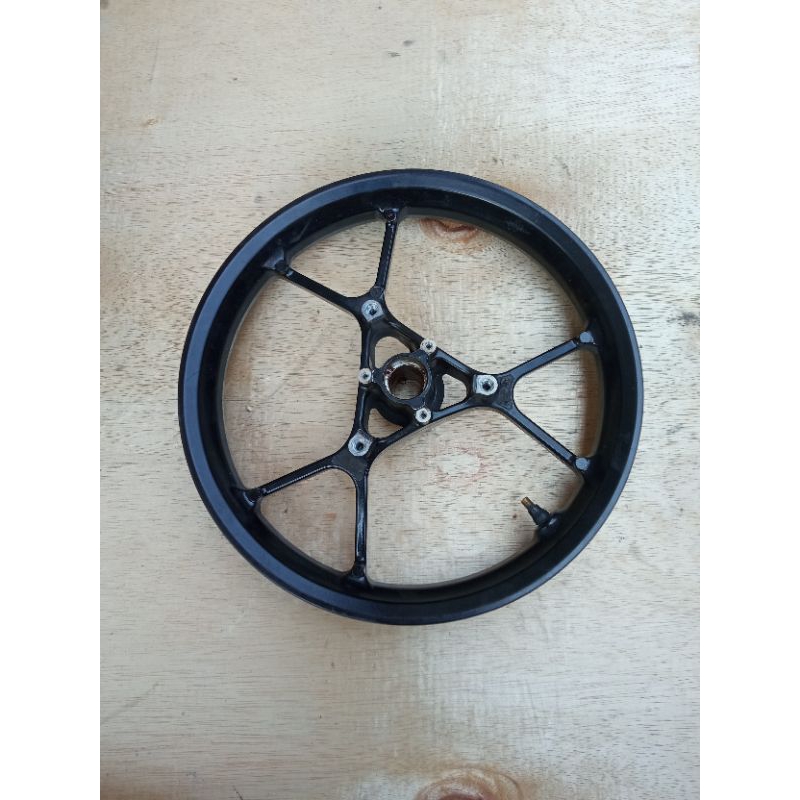 velg velag resing depan Yamaha Lexi original