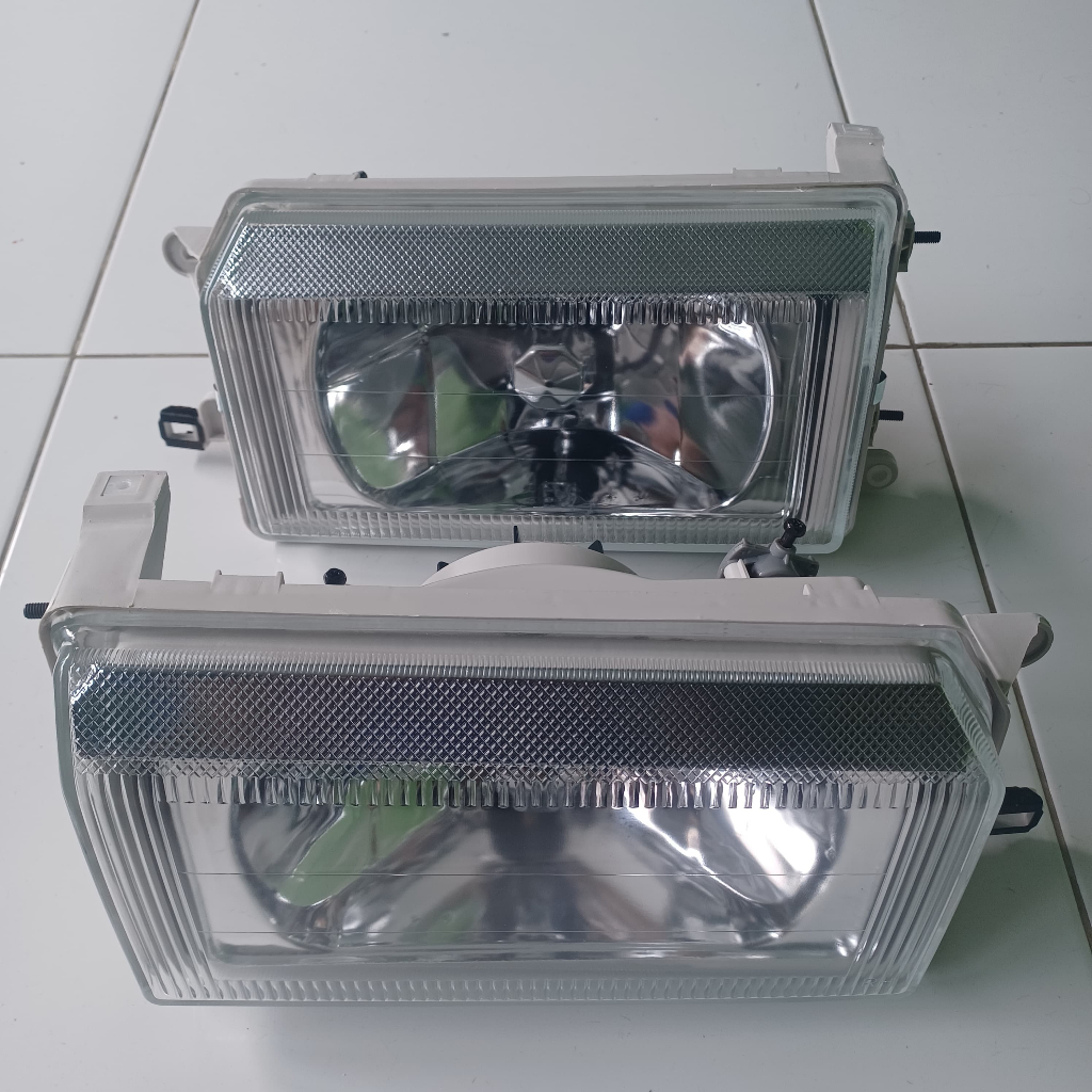 LAMPU DEPAN HEADLAMP KIJANG GRAND KRISTAL MERK DNY
