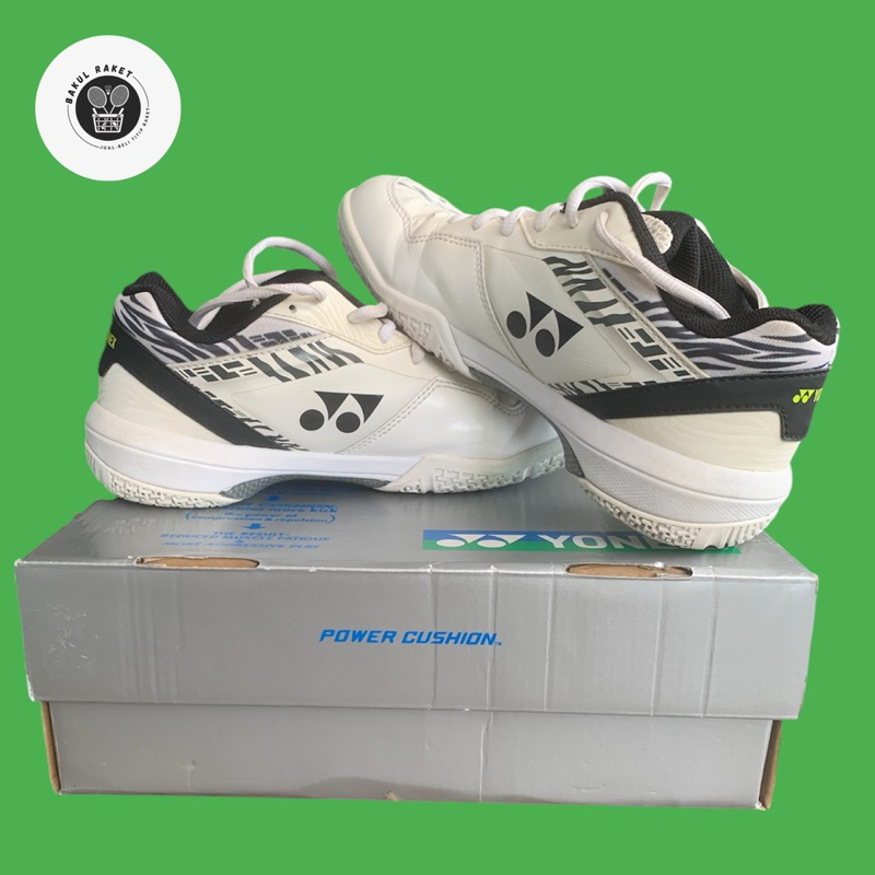 Sepatu Badminton YONEX SHB 65 Z Men White Tiger Original Bekas Preloved Spatu Bulutangkis