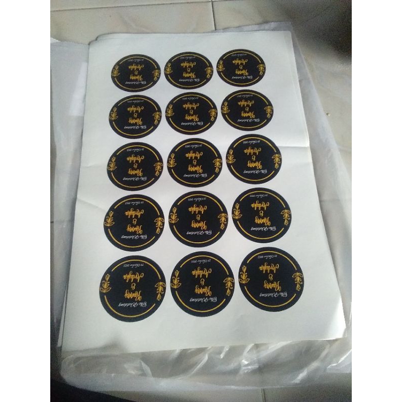 

Stiker Vinyl A3/tahan air