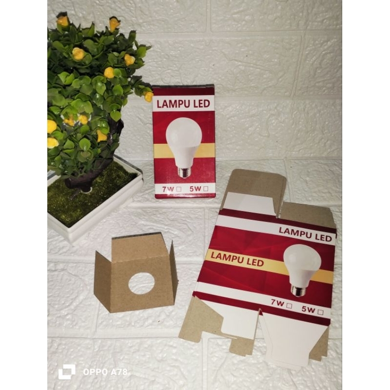 

Karton Lampu LED 5-7 W (Karton Saja)