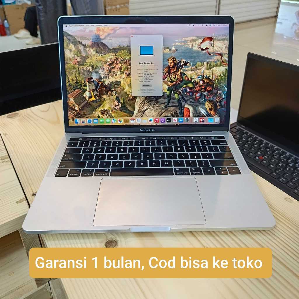 MacBook Pro 2018 13" Intel Quad Core i7 16/512GB Touchbar - i7 16/512