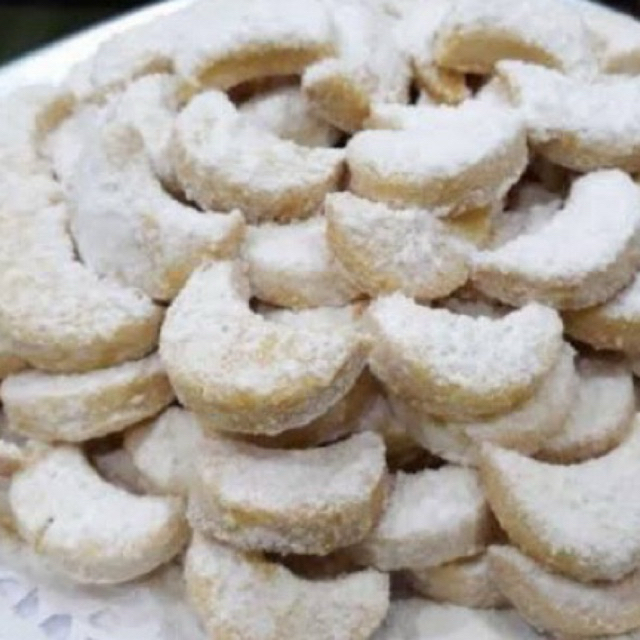 

PUTRI SALJU | KUE PUTRI SALJU | PUTRI SALJU PREMIUM