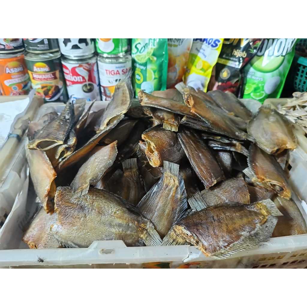 

IKAN ASIN / MACO SAPEK BESAR DAN KECIL 100GR, 250GR DAN 500GR ASLI BUKITTINGGI