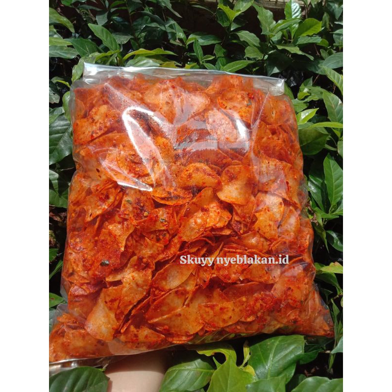 

KERIPIK SINGKONG PEDAS DAUN JERUK BUMBU CIKRUH KEMASAN 1KG