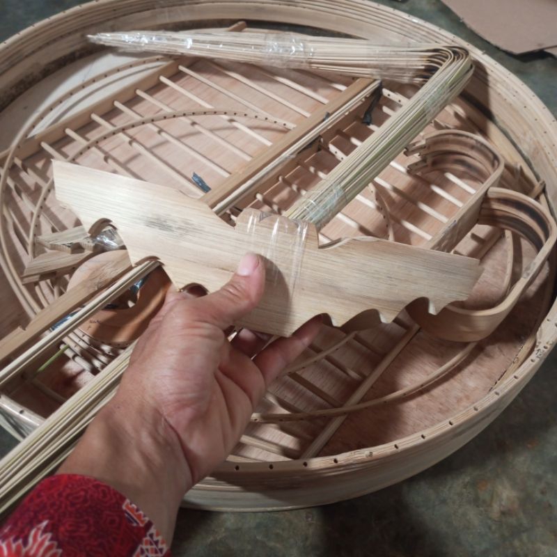 sangkar murai ambrukan kaki kelelawar