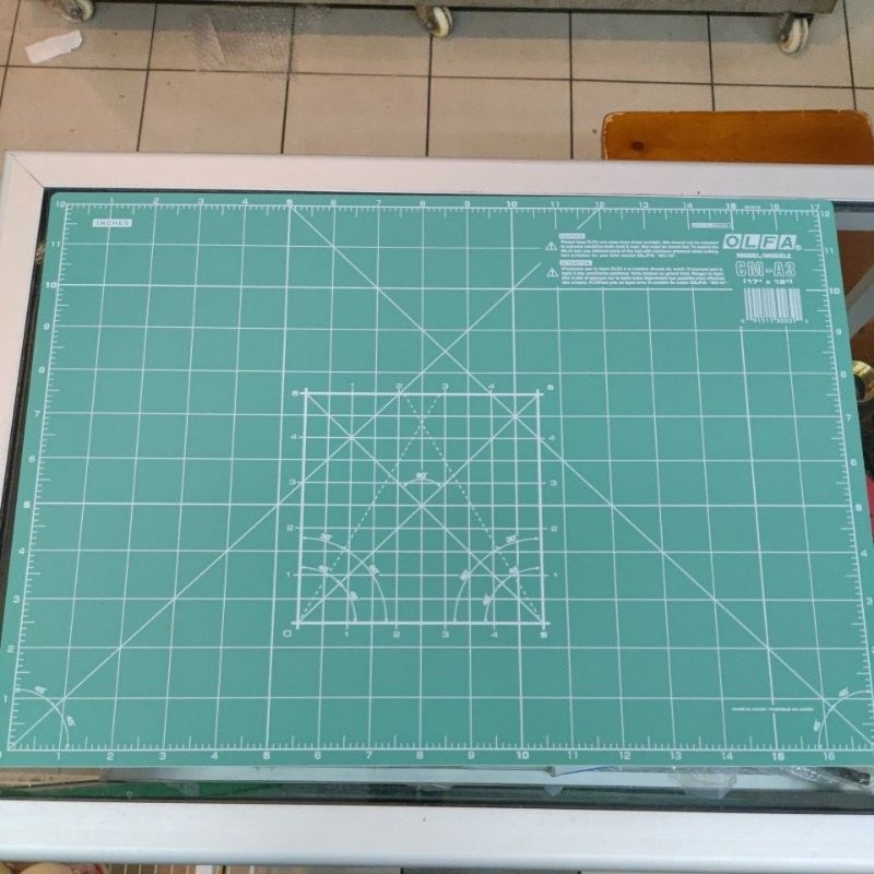 

Promo Olfa CM-A3 Matras Alas Potong Cutter 43 cm x 30 cm x 2 mm Cutting Mat 17" x 12