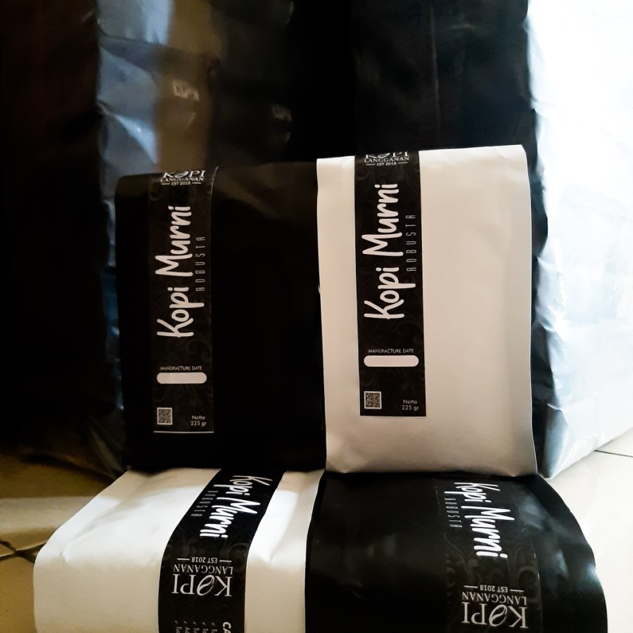 

Bubuk Kopi Murni Biji Kopi Robusta 1 pouch 225gram