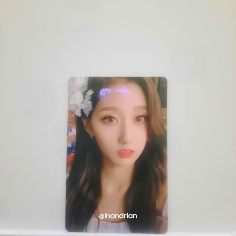 lovelyz yein sanctuary (normal ver) official photocard pc