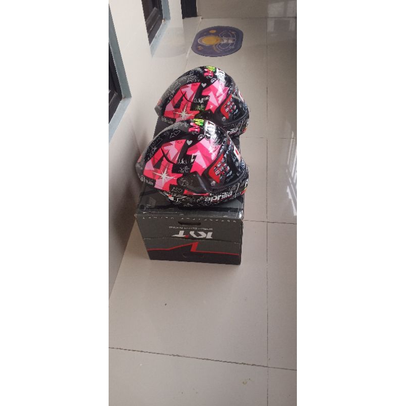 KYT TT Course Repaint Espargaro black