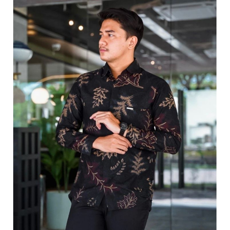 BAJU BATIK PRIA LENGAN PANJANG KEKINIAN DAN ELEGAN MOTIF BERMACAM COCOK UNTUK SERAGAM HAJATAN