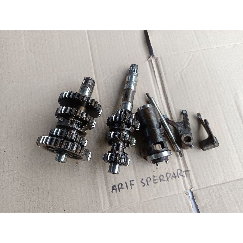 gear gir gigi rasio gearbox gear box transmisi gear rasio yamaha jupiter z1 z 1 one jupiter robot ve