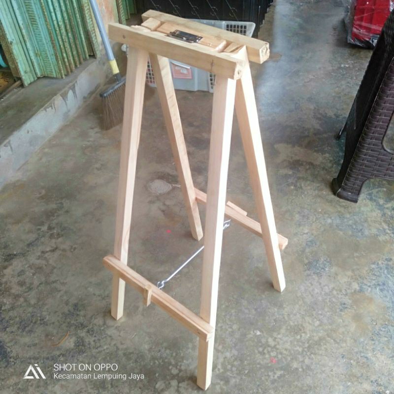 

Jagrak lukis untuk sterofo.