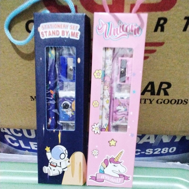 

Alat Tulis Stationery Set pensil penghapus penggaris peraut atk murah Hampers gift