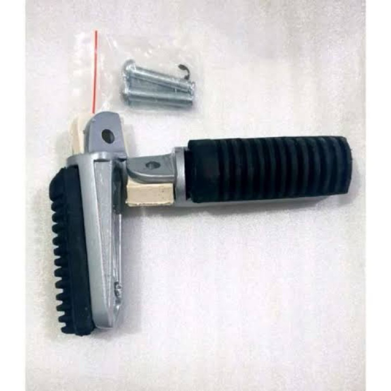 STEP DEPAN KARET STEP PIJAKAN KAKI DEPAN VIXION ORIGINAL