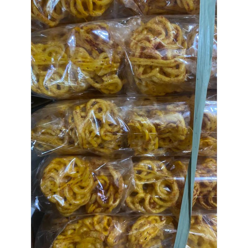 

kerupuk pedas mawar